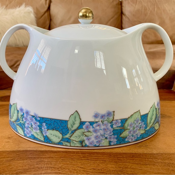 Graf Von Henneberg Balvaria Germany Tureen With Lid - Picture 3 of 10